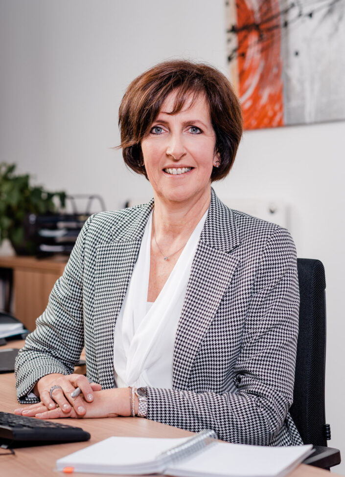 East-Management-0003